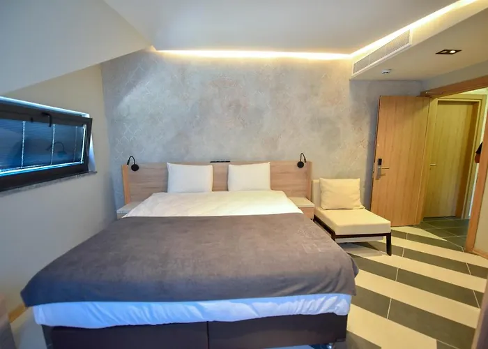 Casa Luxury Hotel 3*